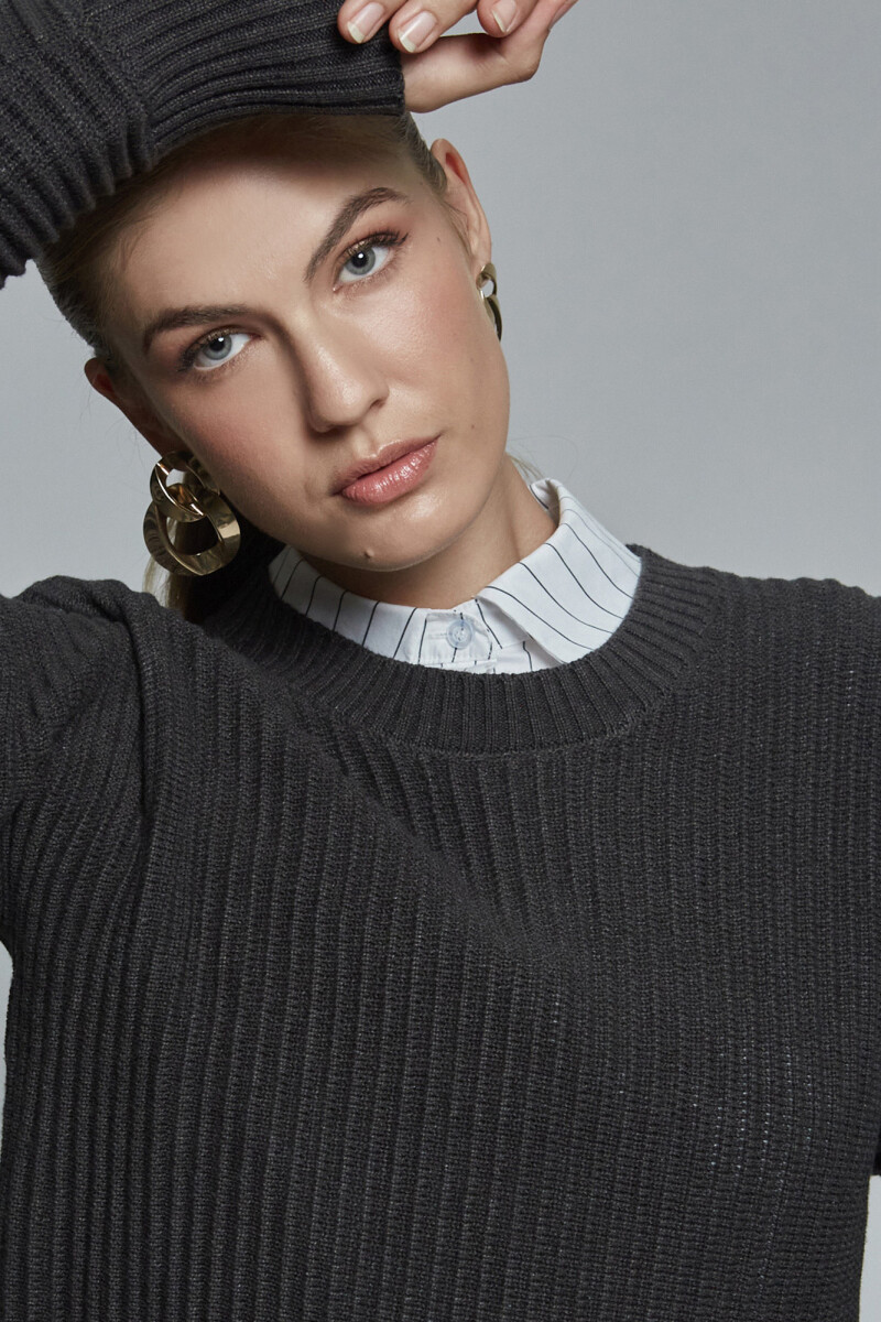 Sweater estructuras - gris oscuro 