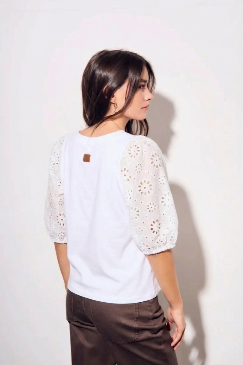 Remera Manga Broderie Blanco