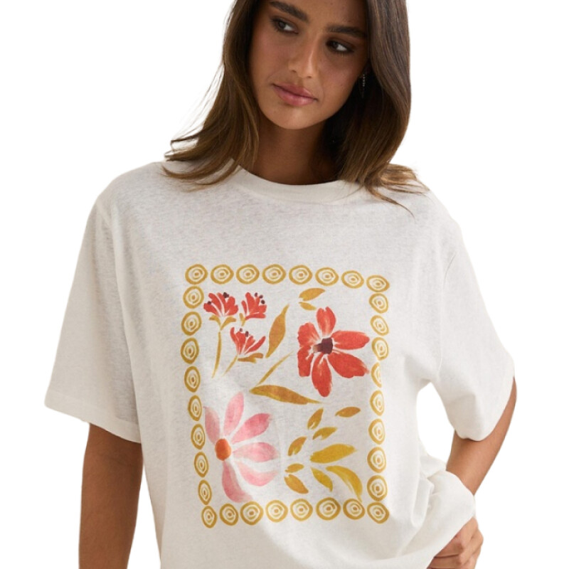 Remera Rhythm Wildflower Oversized - Blanco Remera Rhythm Wildflower Oversized - Blanco