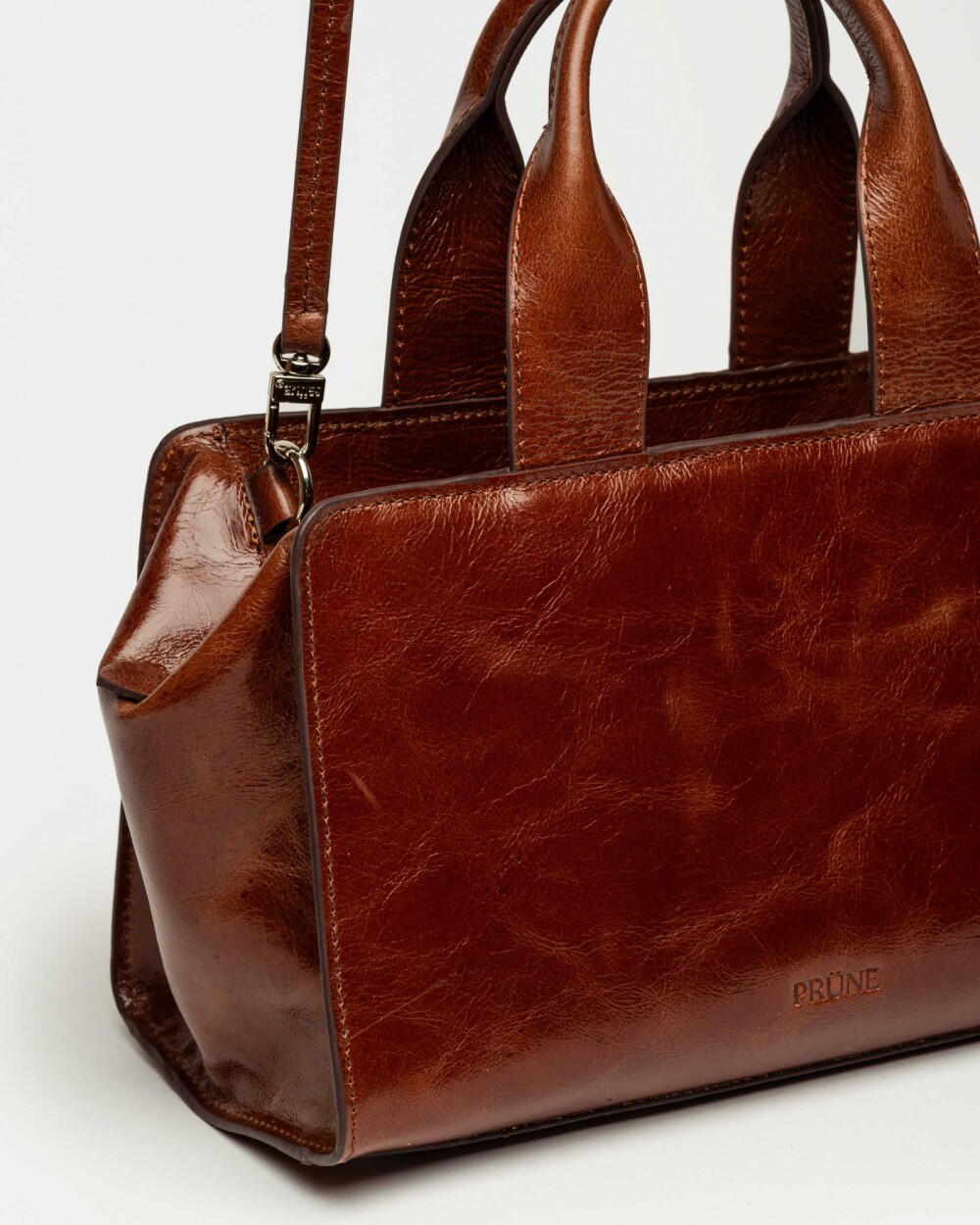 Cartera de mano Mila en cuero arrugado Cuoio