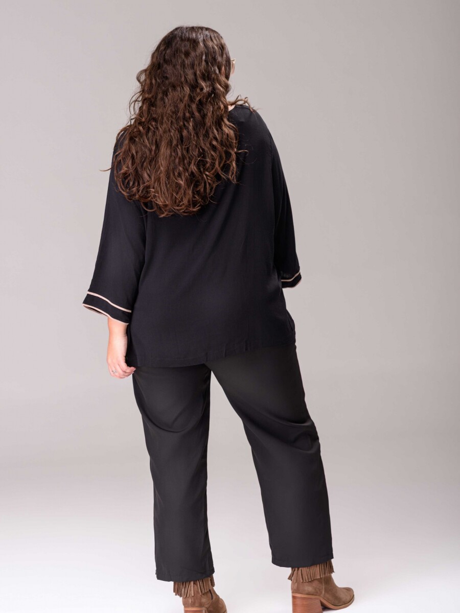 Blusa Lula Negra