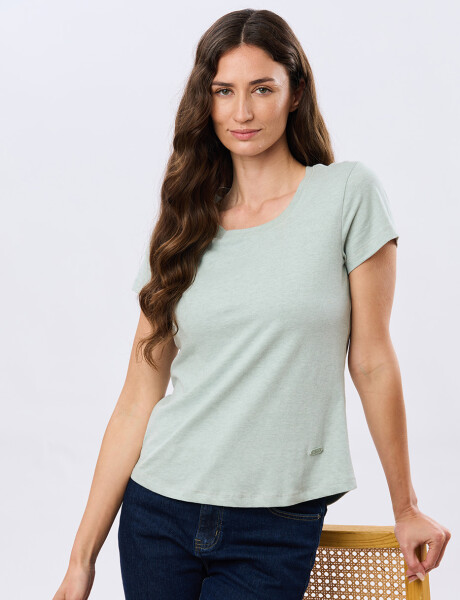 REMERA BÁSICA DE ALGODÓN Verde