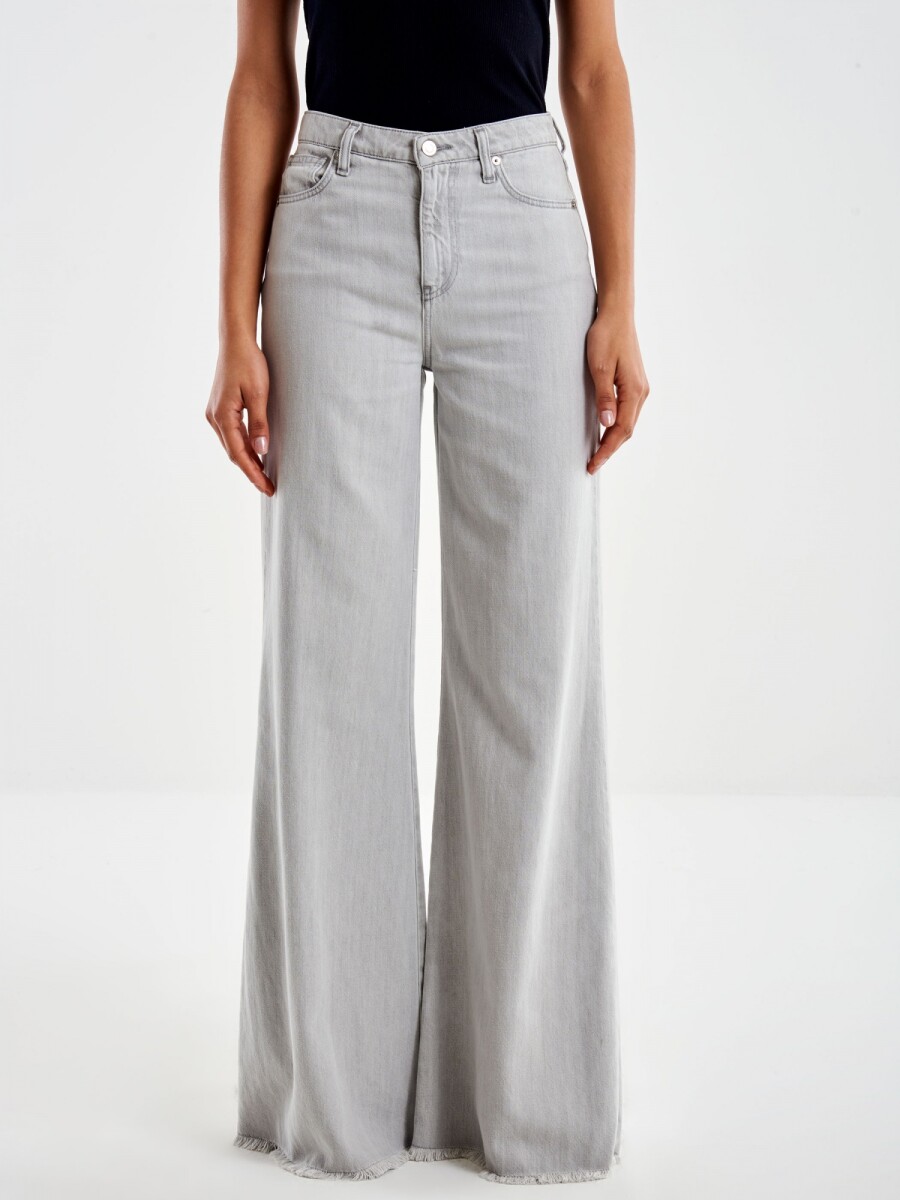 PANTALÓN DENIM 