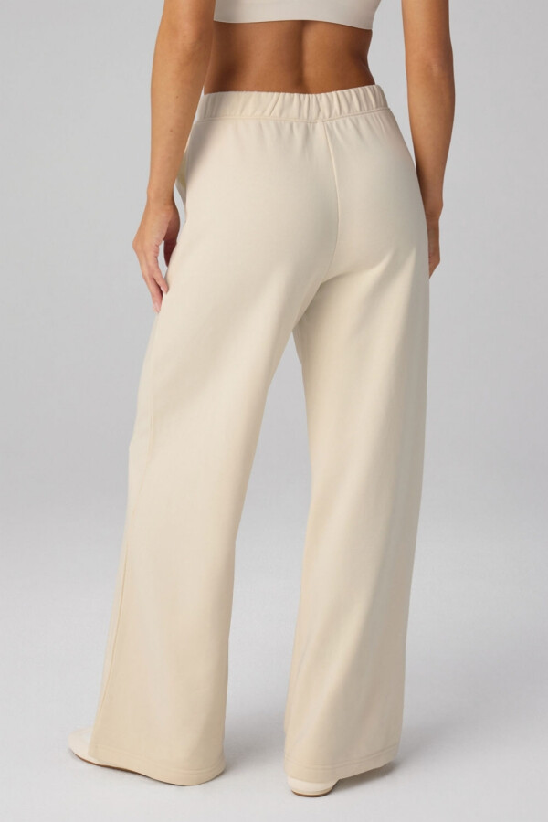 Pantalón Year Round Terry Wide Leg Sweatpant Mujer Almond Milk