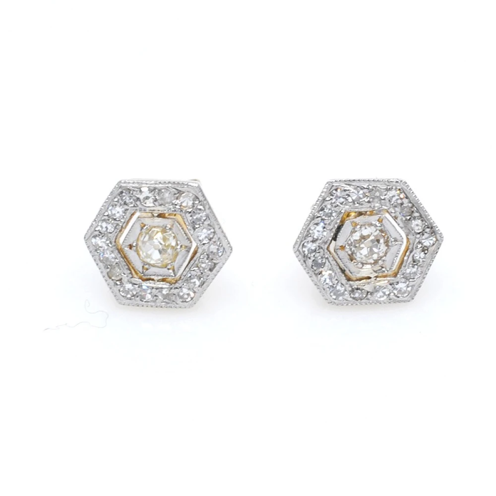 Caravanas nuevas estilo antiguo en oro 18k y brillantes. Caravanas nuevas estilo antiguo en oro 18k y brillantes.