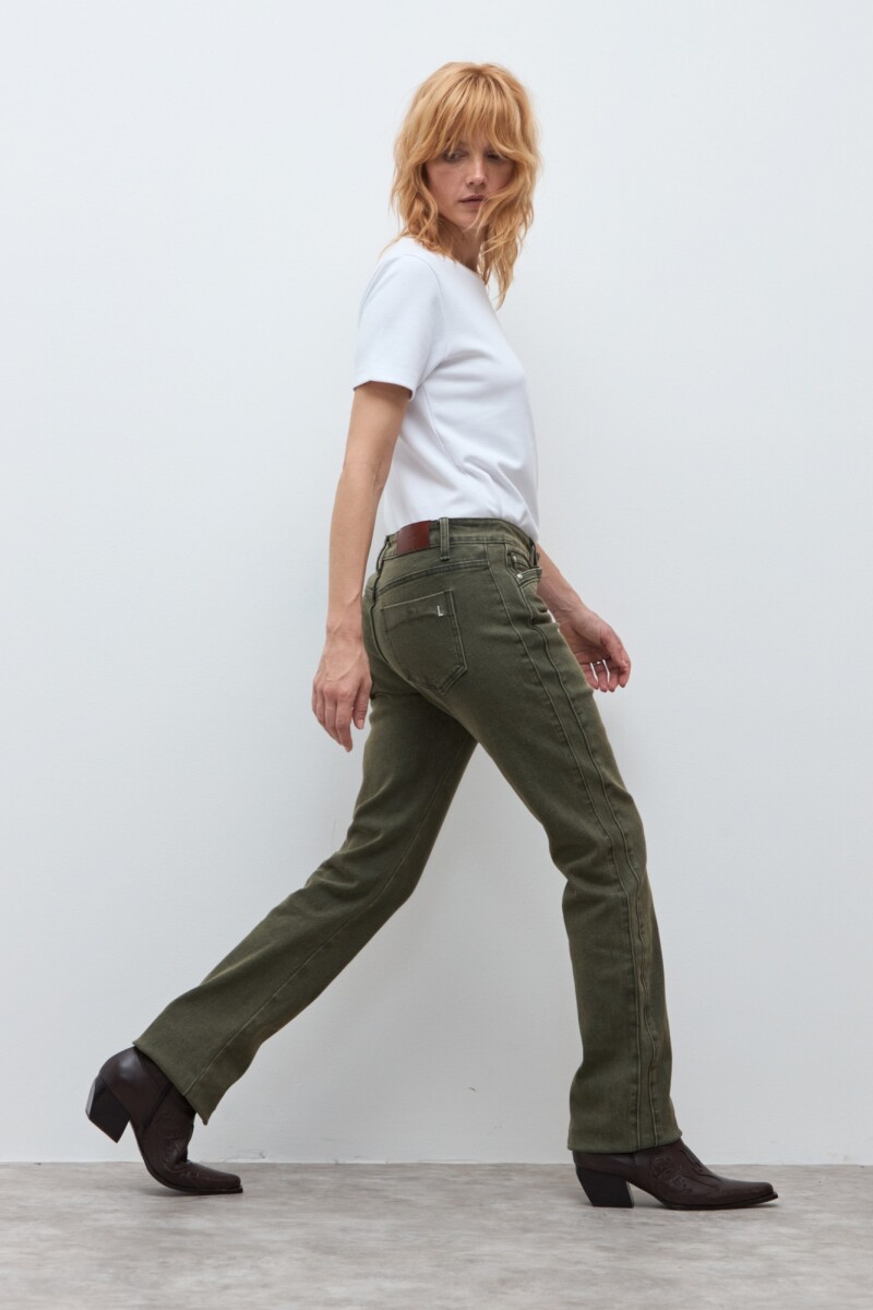 Jean recto Julieta verde oliva