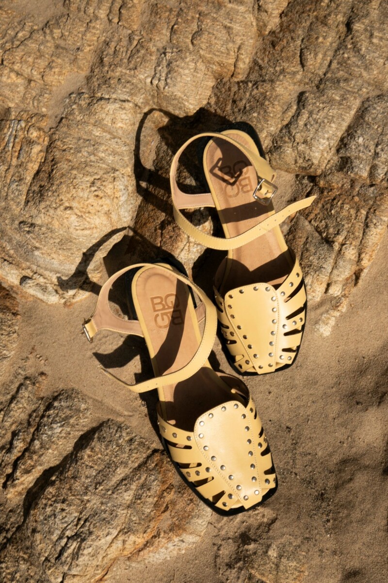 Sandalia cangrejera Crava Amarillo