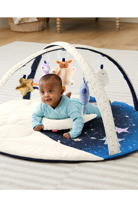 Gimnasio infantil, diseño nubes celestiales Gimnasio infantil, diseño nubes celestiales