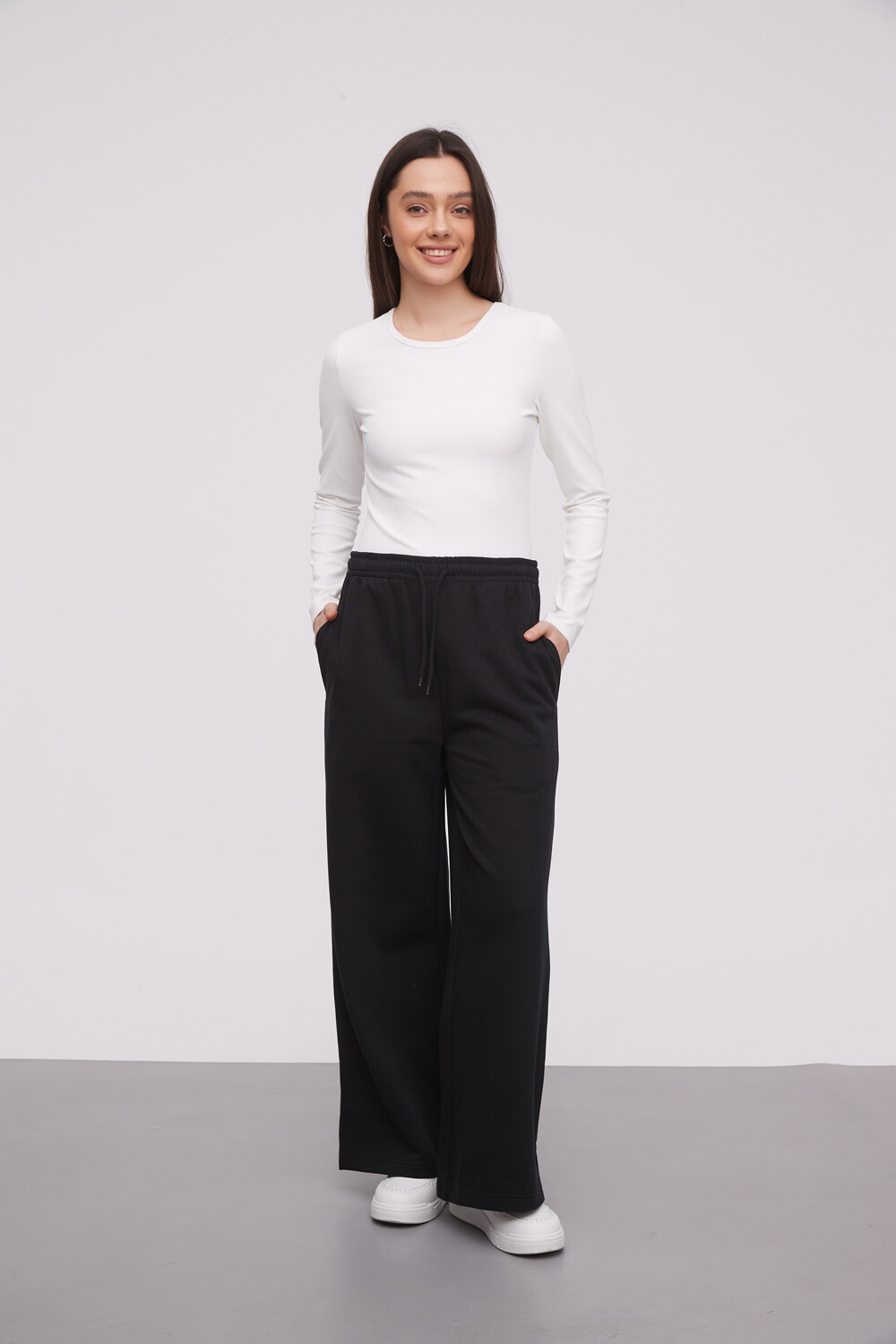 Pantalon Deportivo Conry Negro