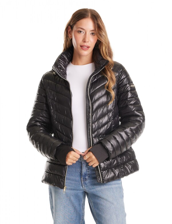 Campera Puffer Satinada Con Capucha Y Puños NEGRO