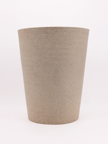 MACETERO CONO CONCRETO GRIS