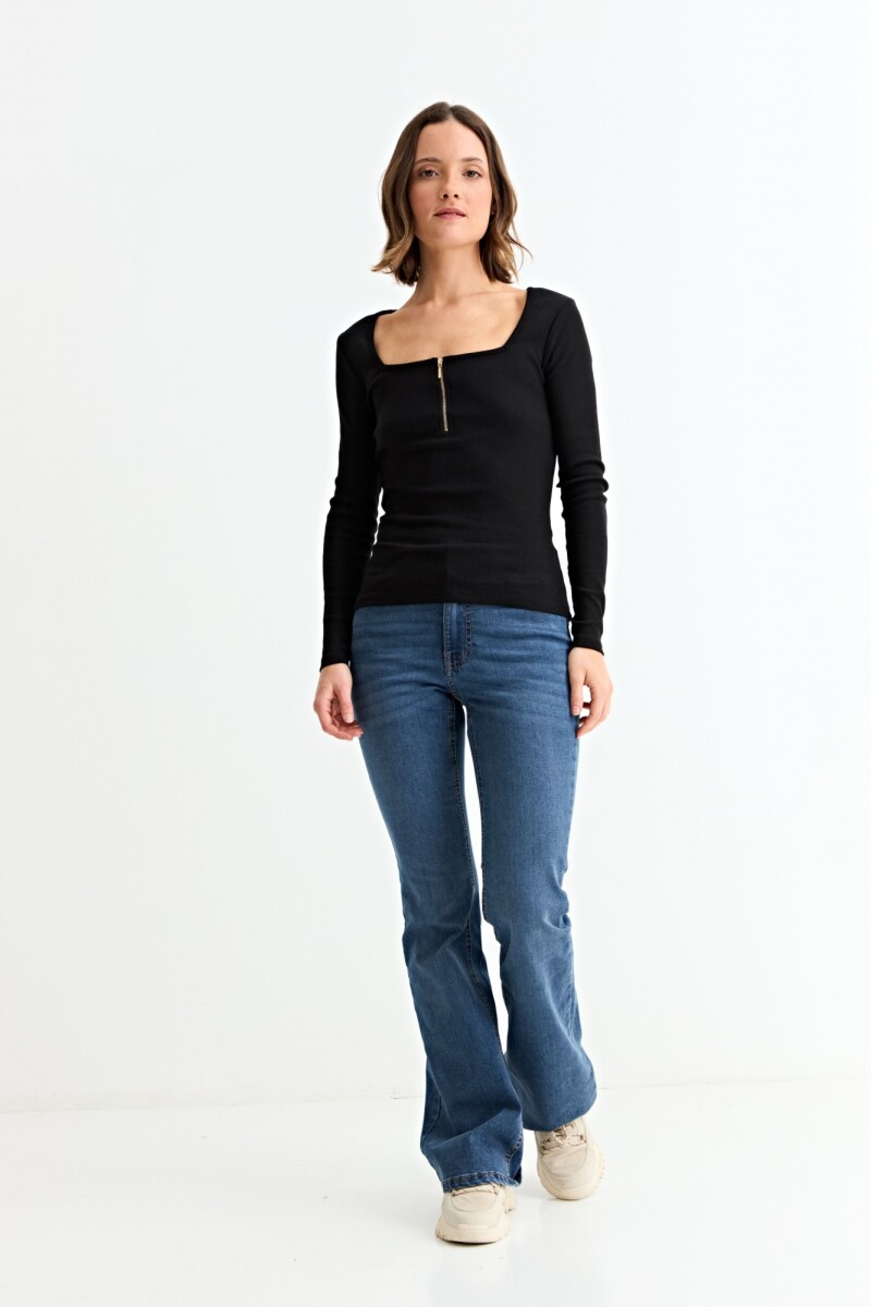 Remera m/l con cierre frontal NEGRO