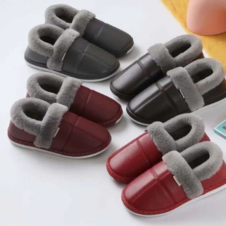 Pantuflas Unisex Cuerina Piel Sintética Antideslizantes Bordó