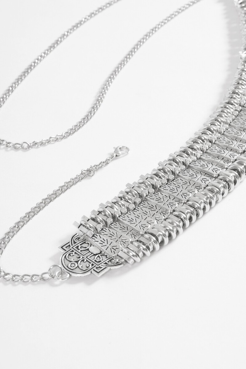 Cinturon metallic detalles plateado