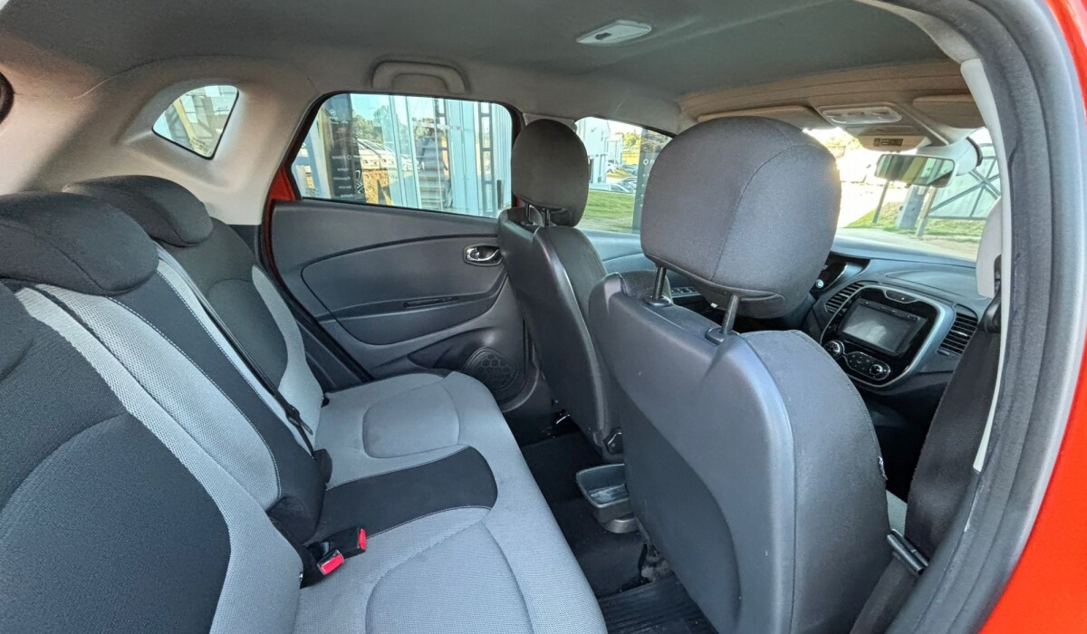 Renault Captur MT Expression - 2016 Renault Captur MT Expression - 2016