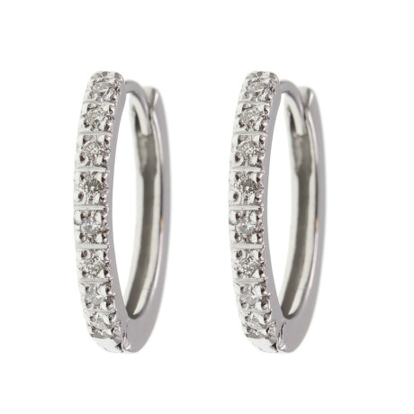 Aros Samantha de oro blanco 18k con brillantes. Aros Samantha de oro blanco 18k con brillantes.