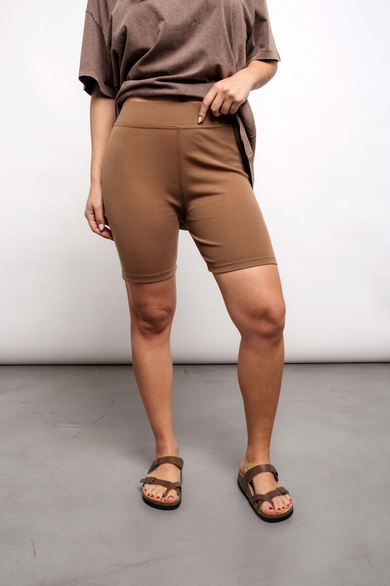 Short Alma Marrón
