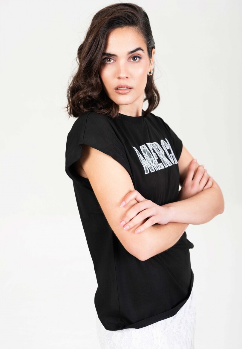 Remera Francia Negro