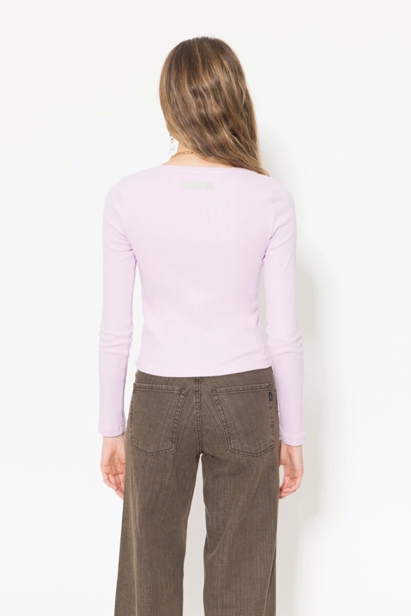 REMERA ESTEFI Lila