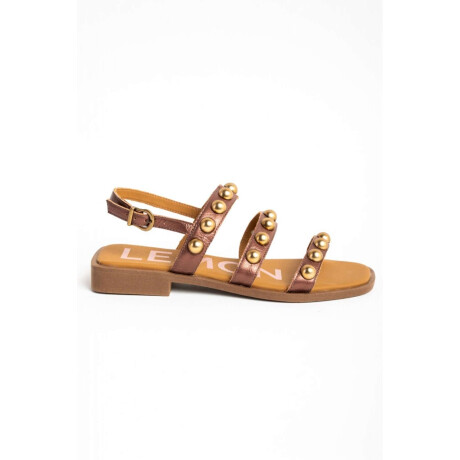 Sandalias De Cuero Con Tachas Burdeos