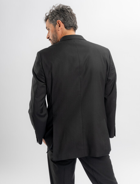 Traje liso negro