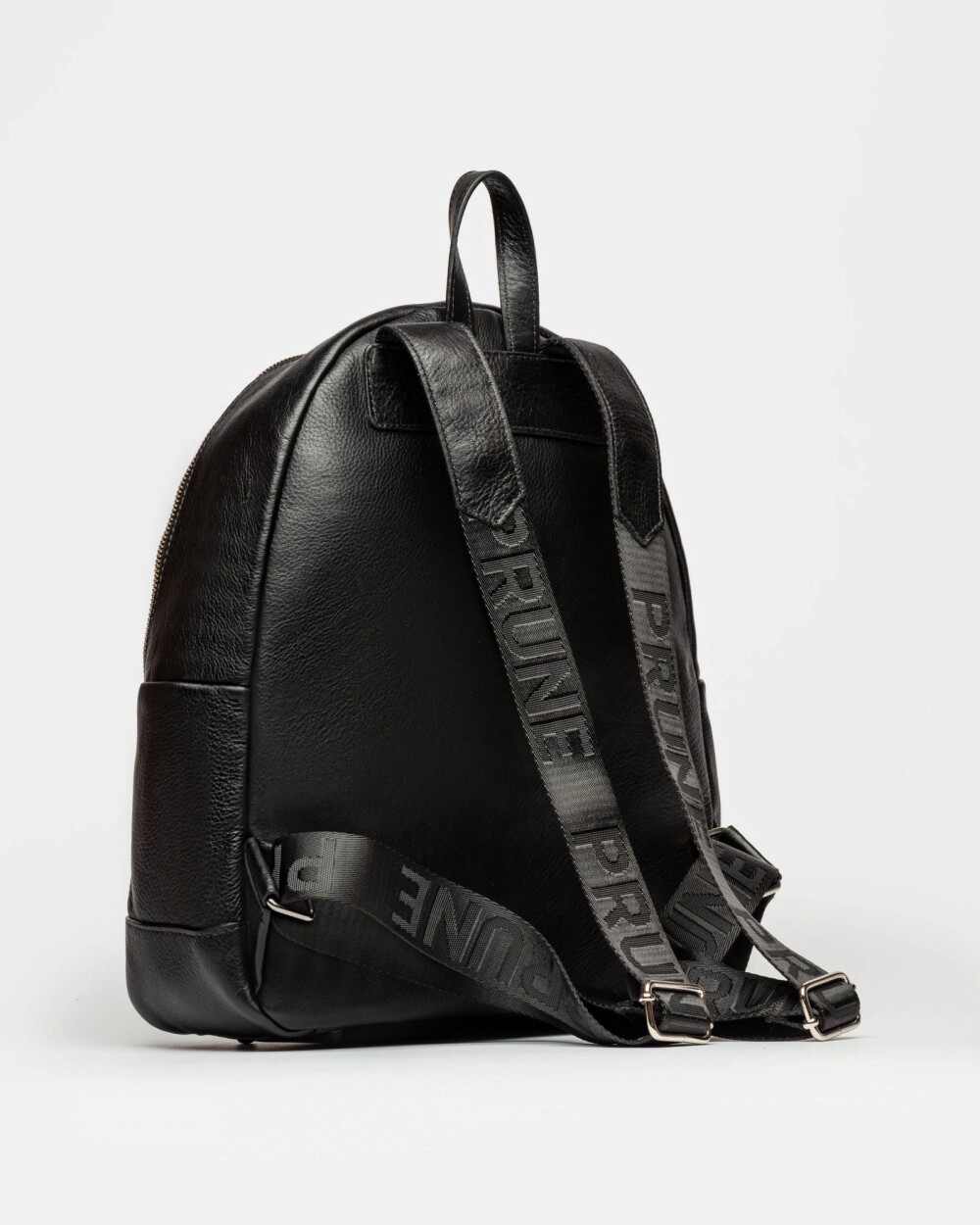 Mochila Urban En Cuero Liso Satinado Negro