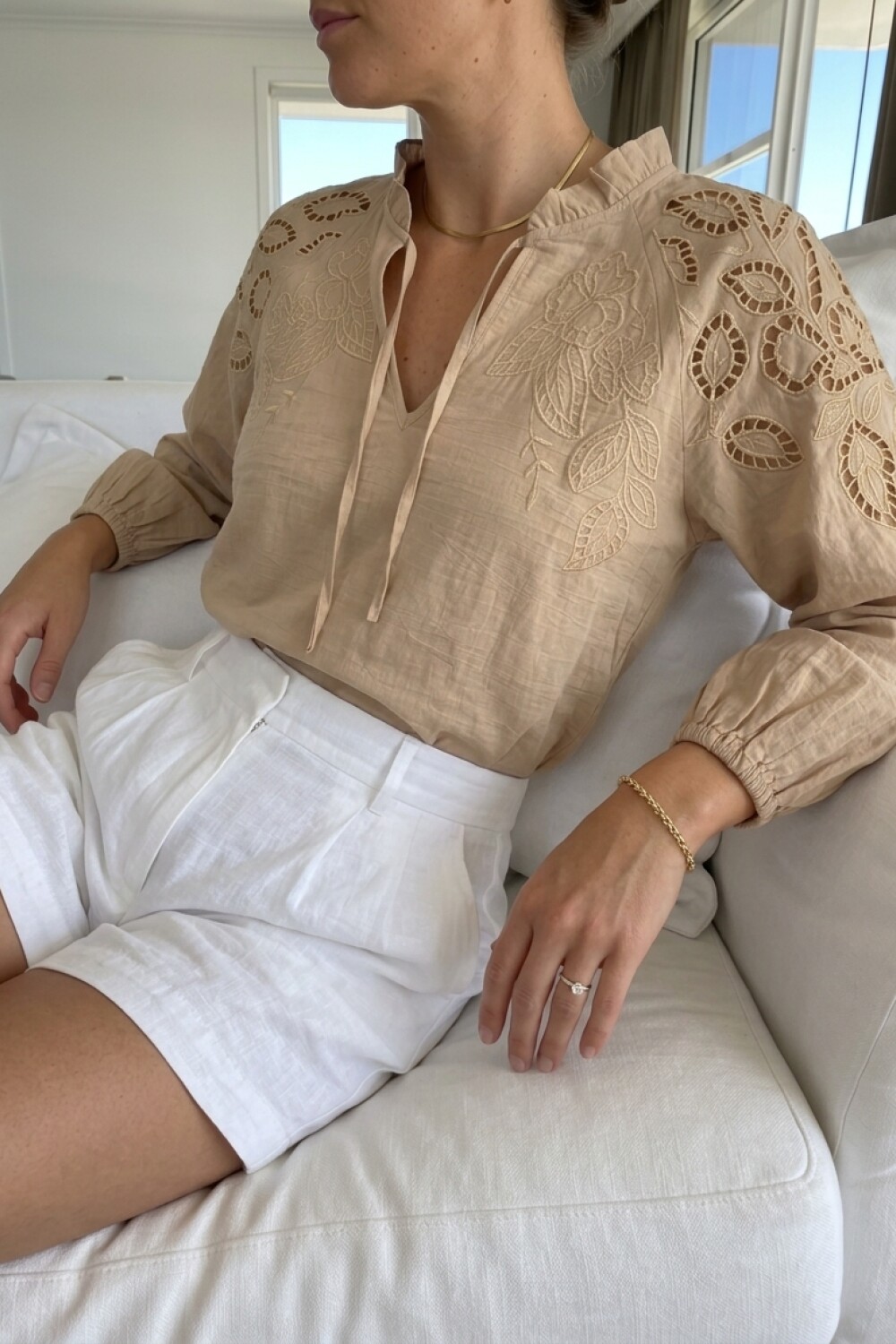 Blusa Debra Beige