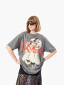 REMERA FASHION CRUELLA GRIS CLARO