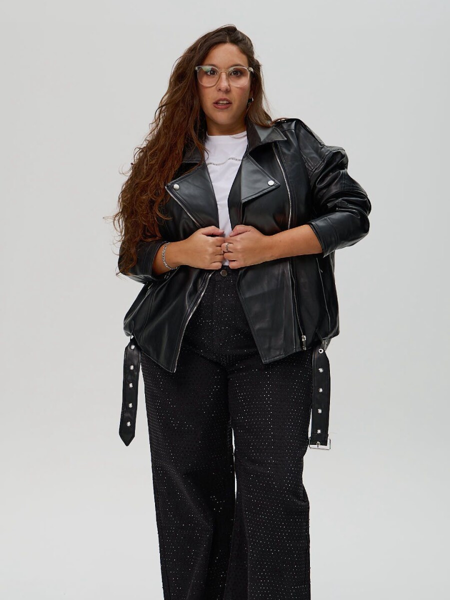 campera cuerina Negro