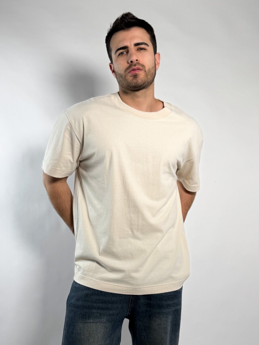 Remera oversize Brito - Beige 