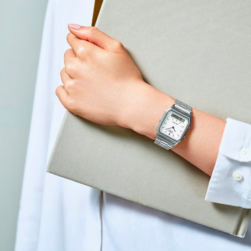 Reloj Casio Retro Unisex AQ-230A-7DMQ 7DMQ