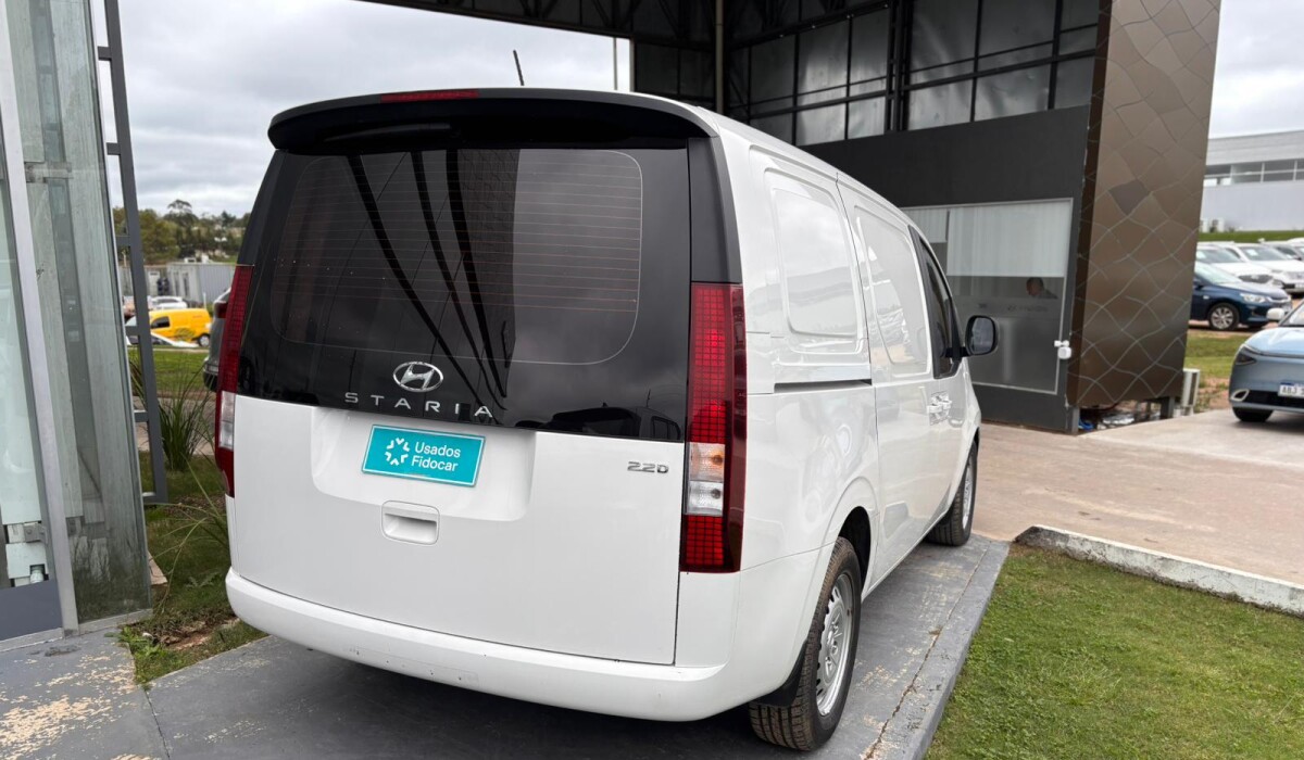 Hyundai Staria 2.2 Diesel Furgon - 2024 Hyundai Staria 2.2 Diesel Furgon - 2024