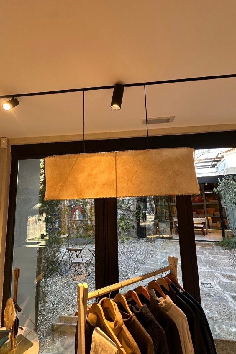Curved Lamp Chica lonja clara