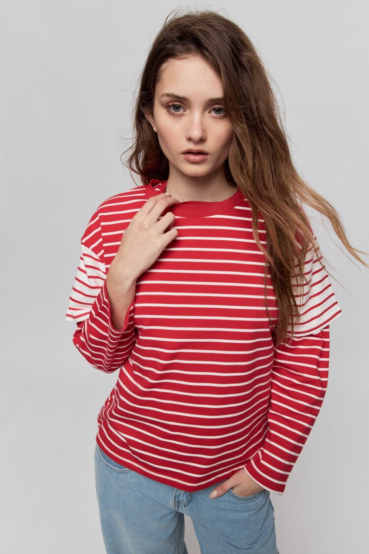 REMERA SCOTT Rojo
