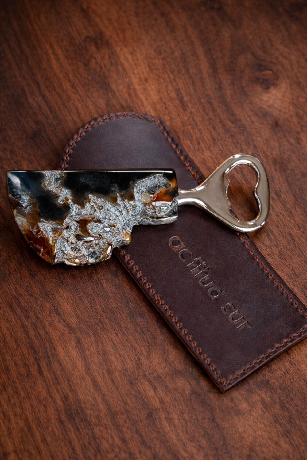 Rustic Beer Opener Negro