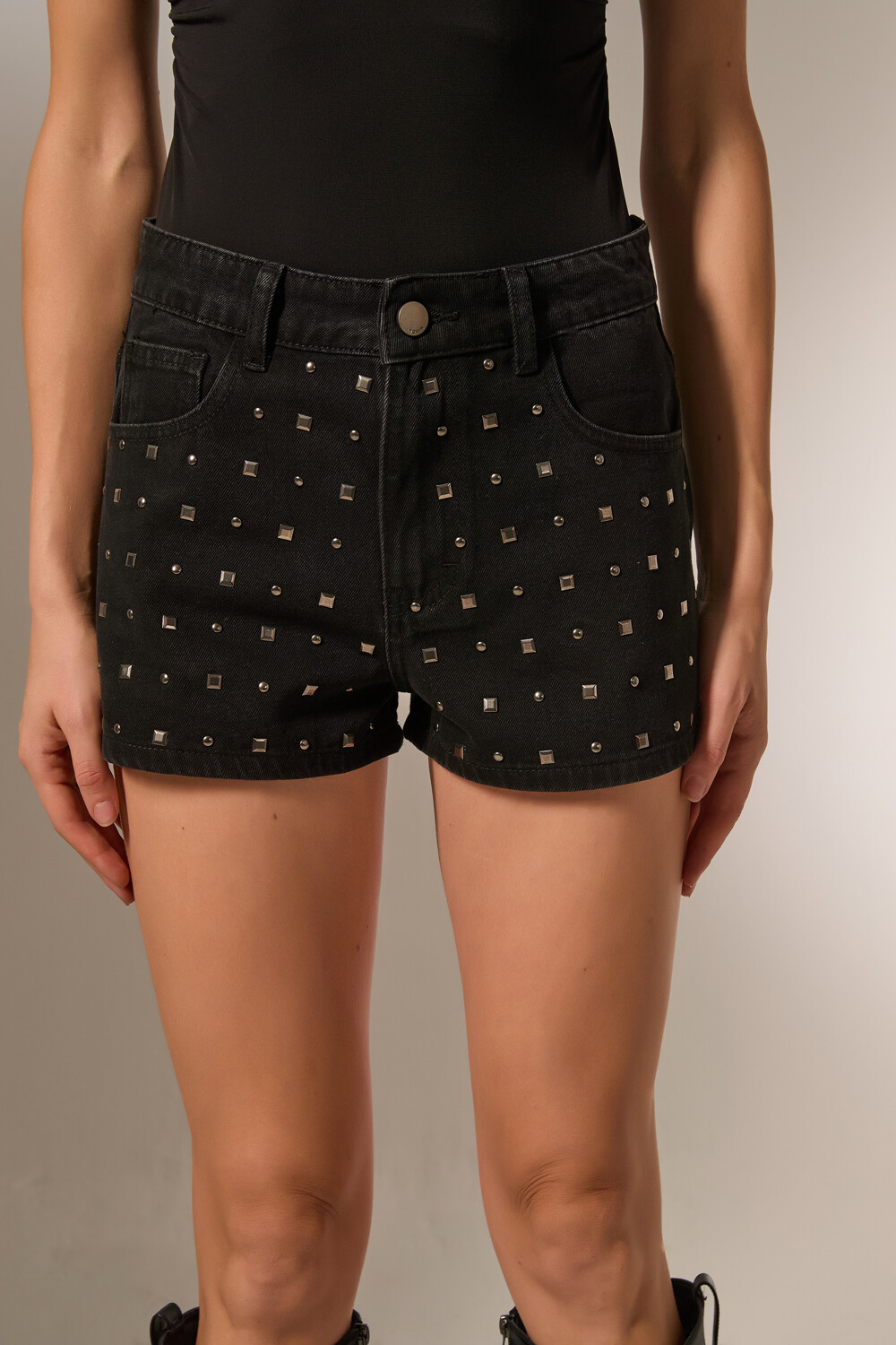Short Leva Negro