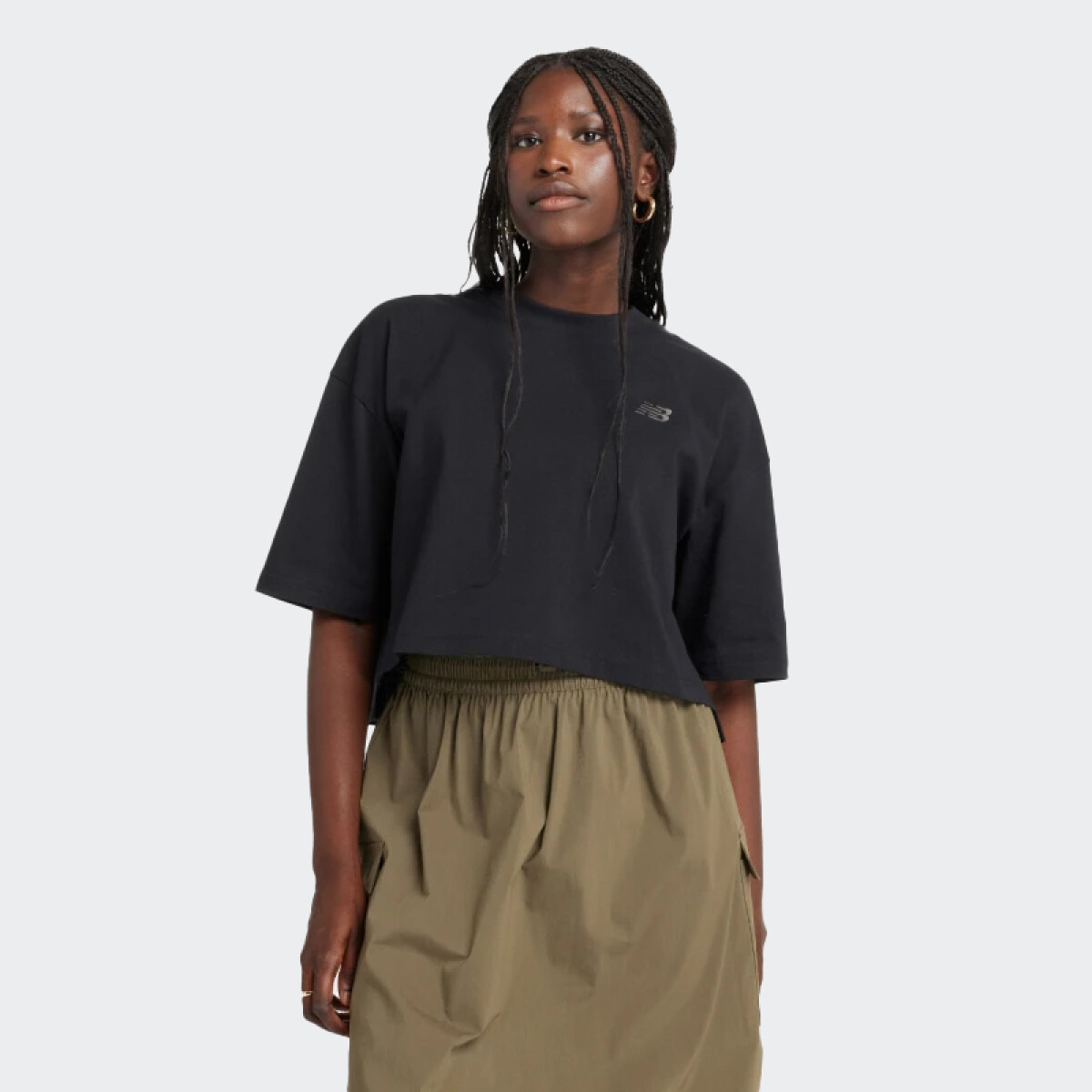 Remera New Balance Logo Oversized - Negro 
