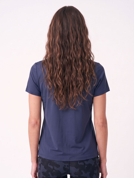 REMERA MOUTON AZUL OSCURO