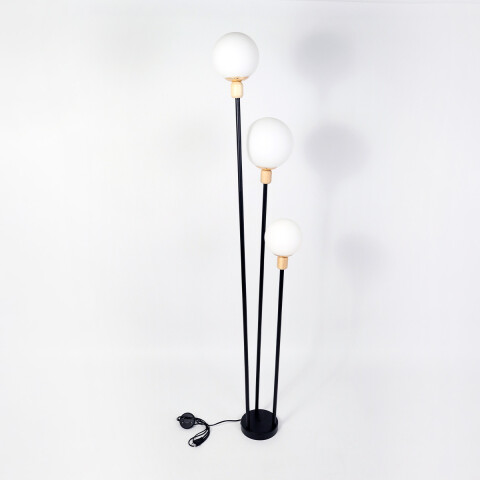 LAMPARA LED TRIPLE BCA C/BASE METAL NEGRO 25X157CM Unica