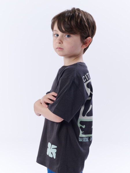 Remera Manga Corta Estampa Gris Oscuro