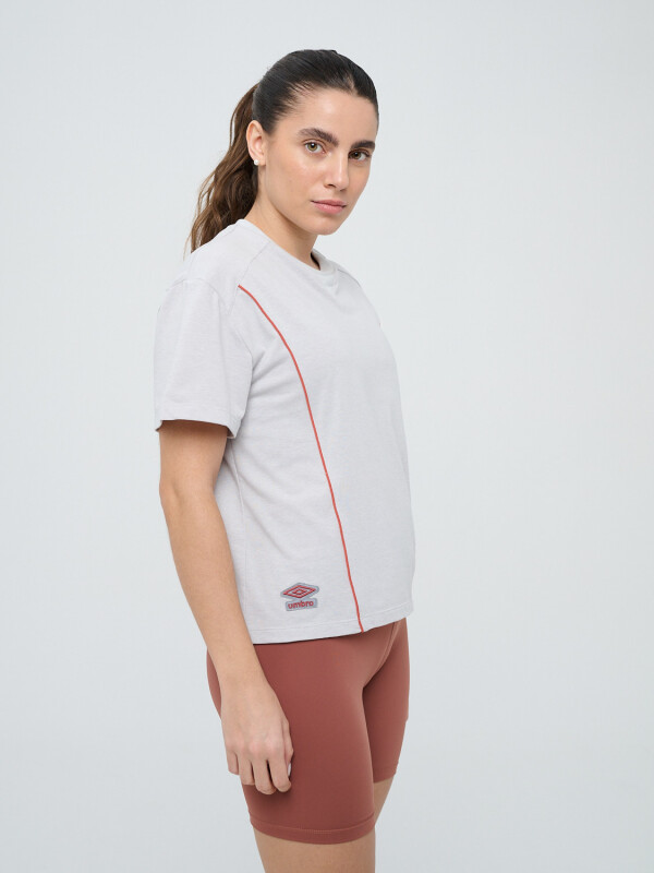 REMERA DINA Umbro Mujer 05m