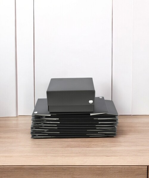 Pack x 20 unid - Caja 04 12X12X6 cm Laminada NEGRO