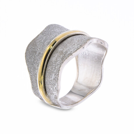 Anillo de plata 925 y double en oro 18 ktes. Anillo de plata 925 y double en oro 18 ktes.