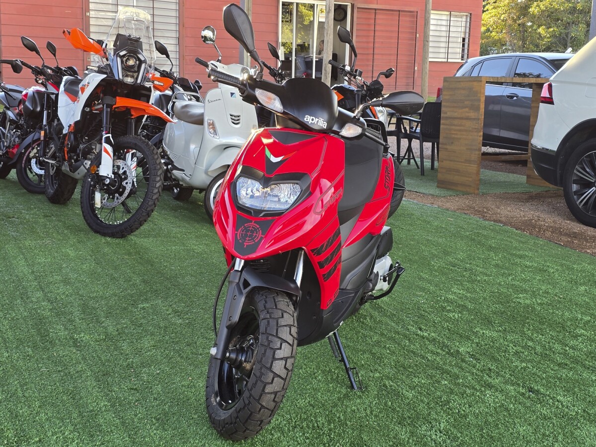 Aprilia Storm 125 SR 125 Storm Glossy | Permuta / Financia Aprilia Storm 125 SR 125 Storm Glossy | Permuta / Financia