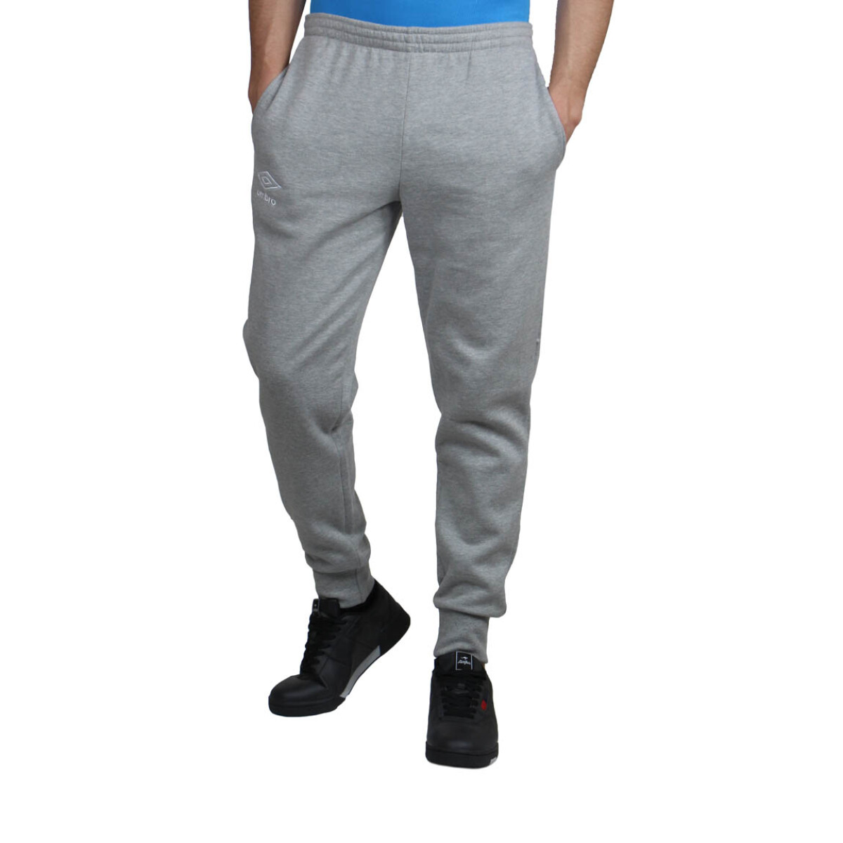 Pantalon Umbro Hombre c/puño - 20101570 - Gris 