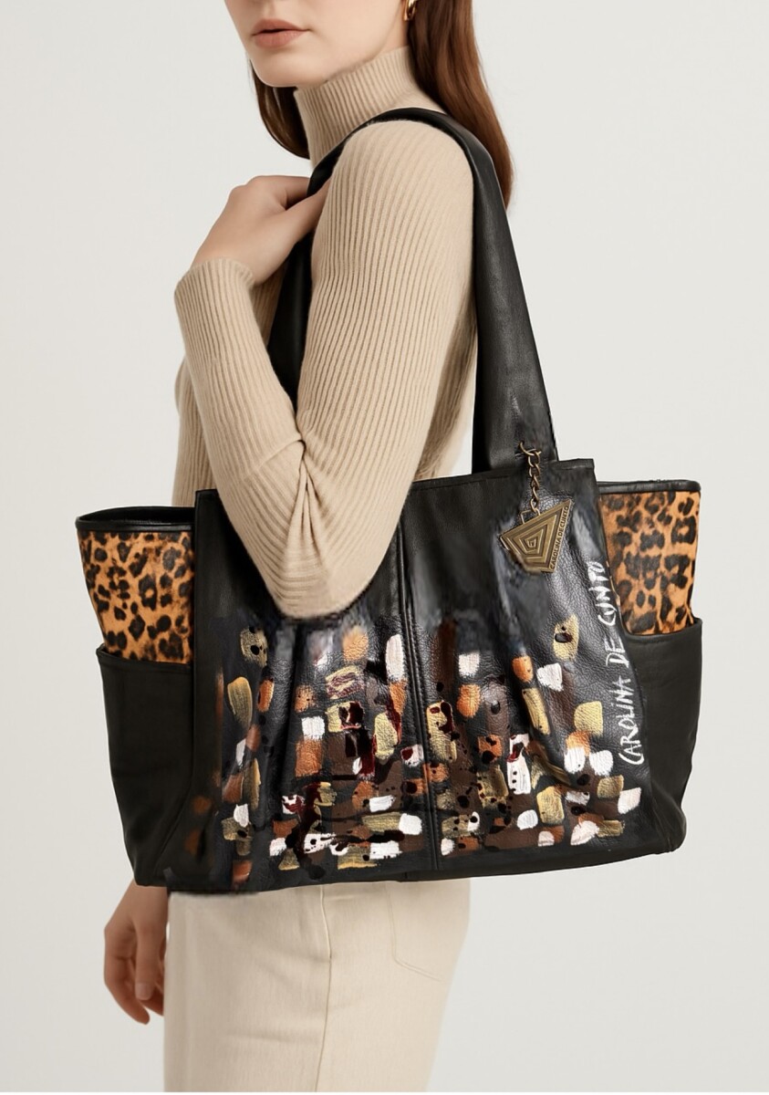 Cartera IRENA Con Arte - Color Negra 