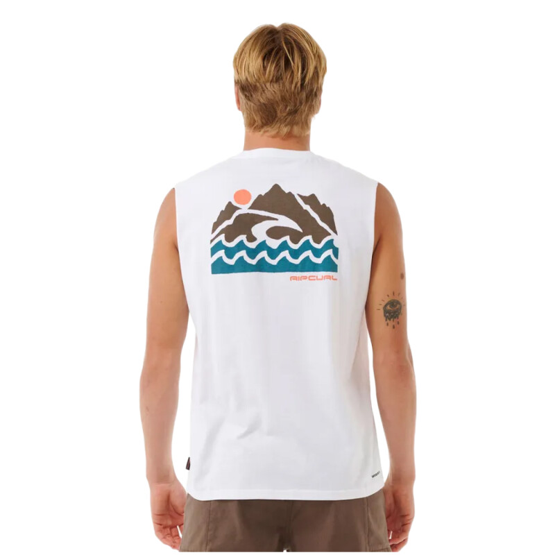 Remera Rip Curl Vaporcool Search Trek Muscle - Blanco Remera Rip Curl Vaporcool Search Trek Muscle - Blanco