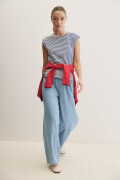 REMERA ALBIZI Blanco/Azul