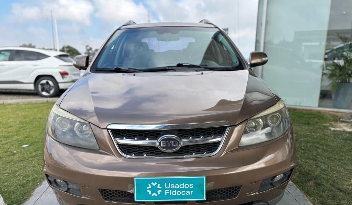BYD S6 GSI 2,0 MT - 2014 BYD S6 GSI 2,0 MT - 2014