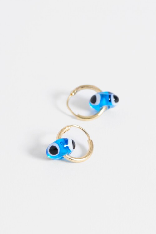 Aros con dije vidrio azul dorado